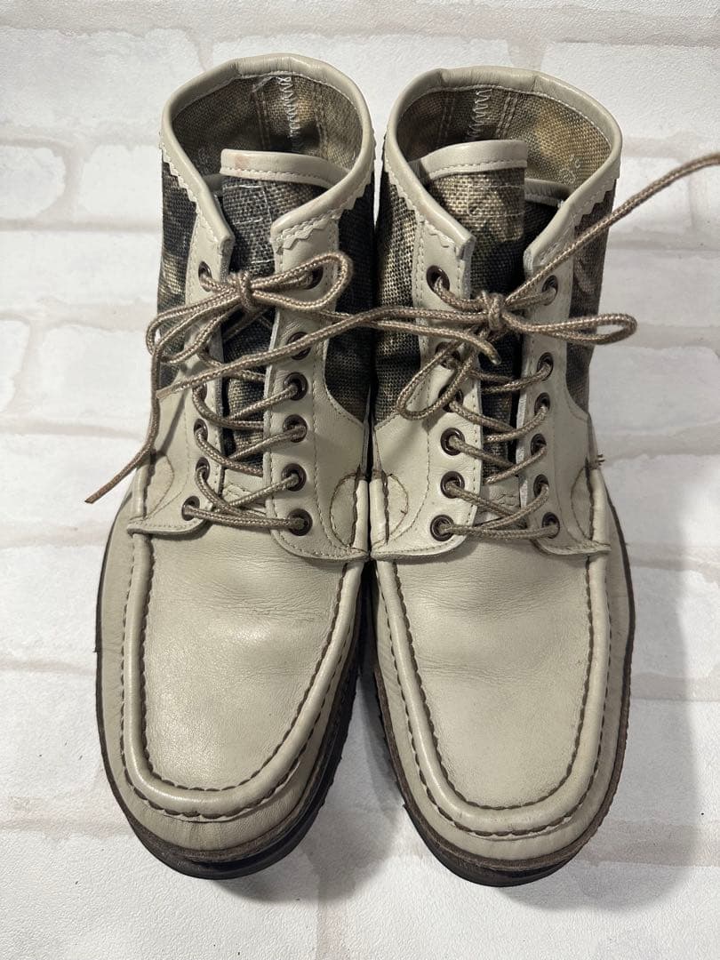 ラッセルモカシン　モカシンブーツ　珍しいリアルツリー生地とのコンビ