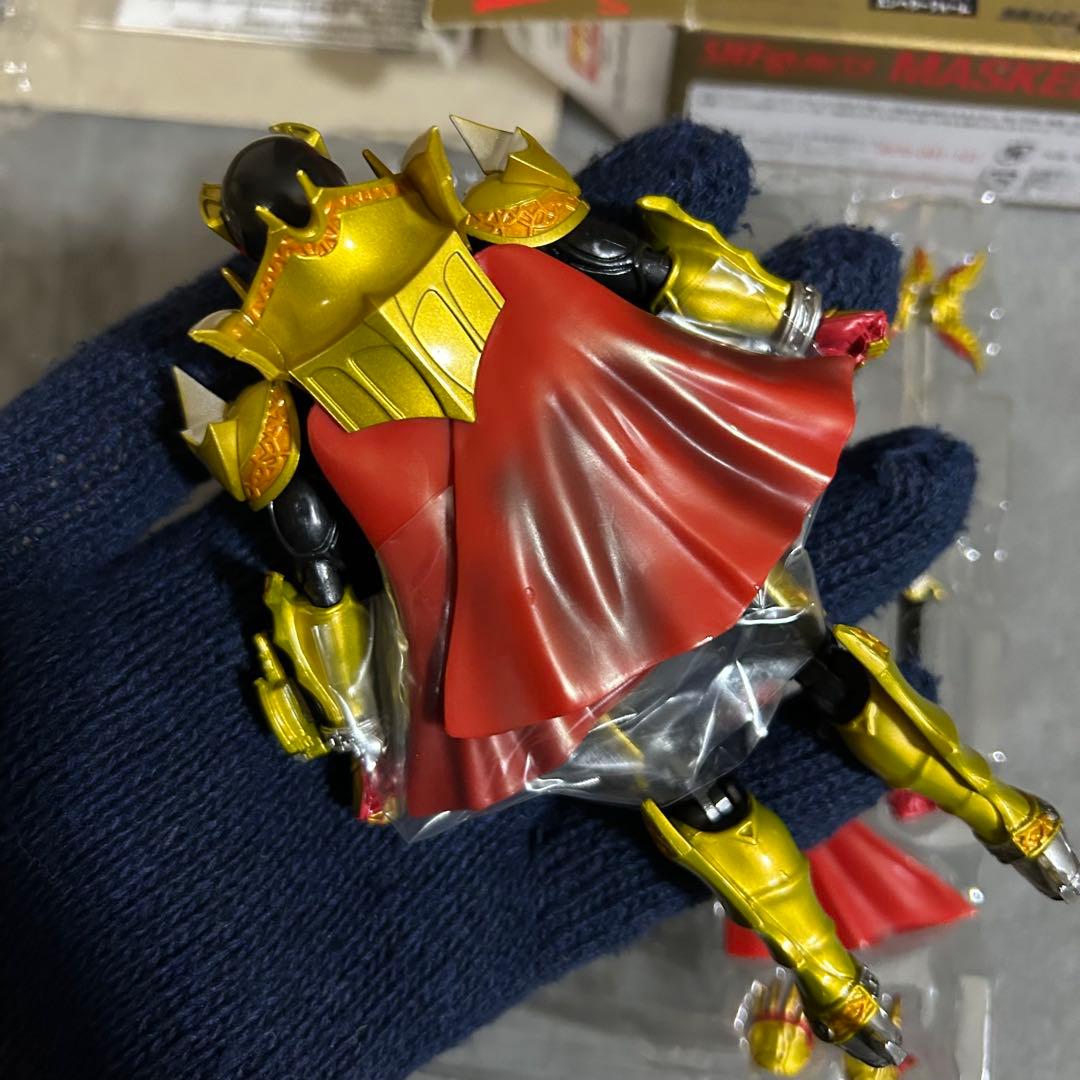 S.H.Figuarts 仮面ライダーキバ　エンペラーフォーム&ダークキバ