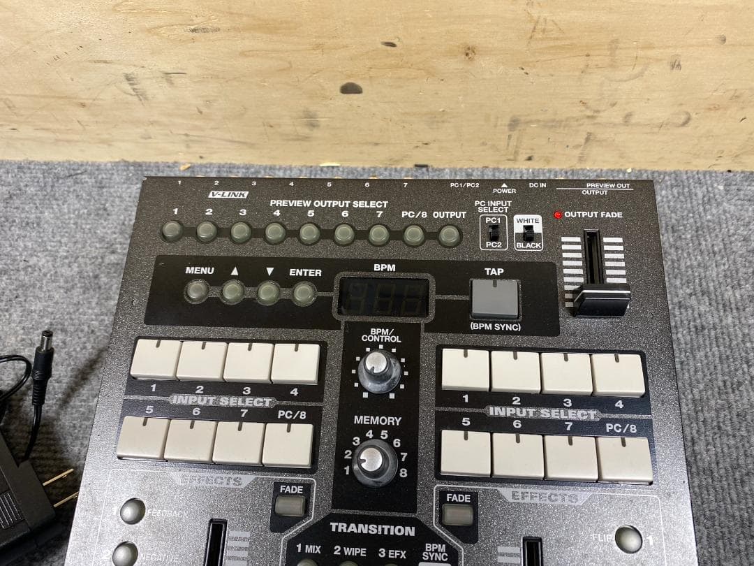 Roland edirol V-8 ビデオミキサー