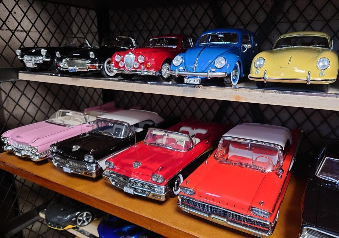 1/18 ピンク キャデラック エルドラド 1959 Cadillac マイスト