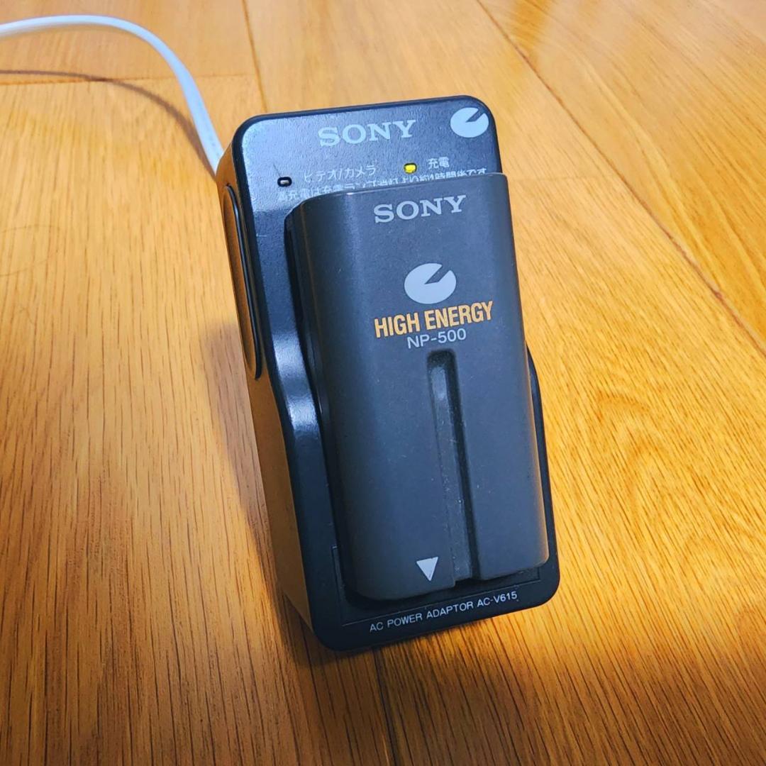 【動作確認済】SONY Hi8 高画質 CCD-TR1 ビデオカメラ セット