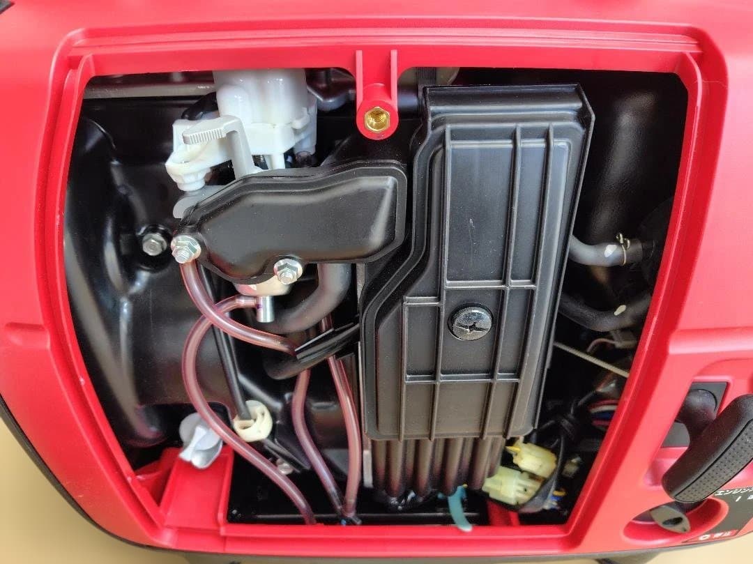 ホンダ 運転時間約7時間 インバーター発電機 EU16i 超低騒音型1.6kVA