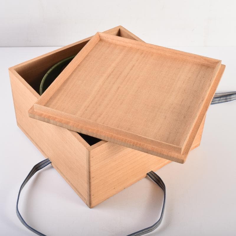 美濃焼　加藤光右衛門作　織部　水玉透かし鉢　共箱　C　6951A