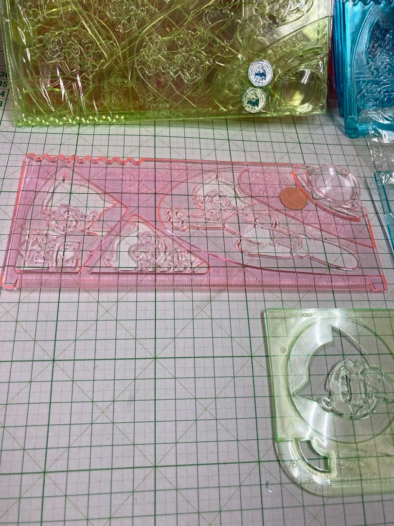 1960年代サンスター文具の虫プロ鉄腕アトム型抜き定規40枚入り珍品セット！珍品