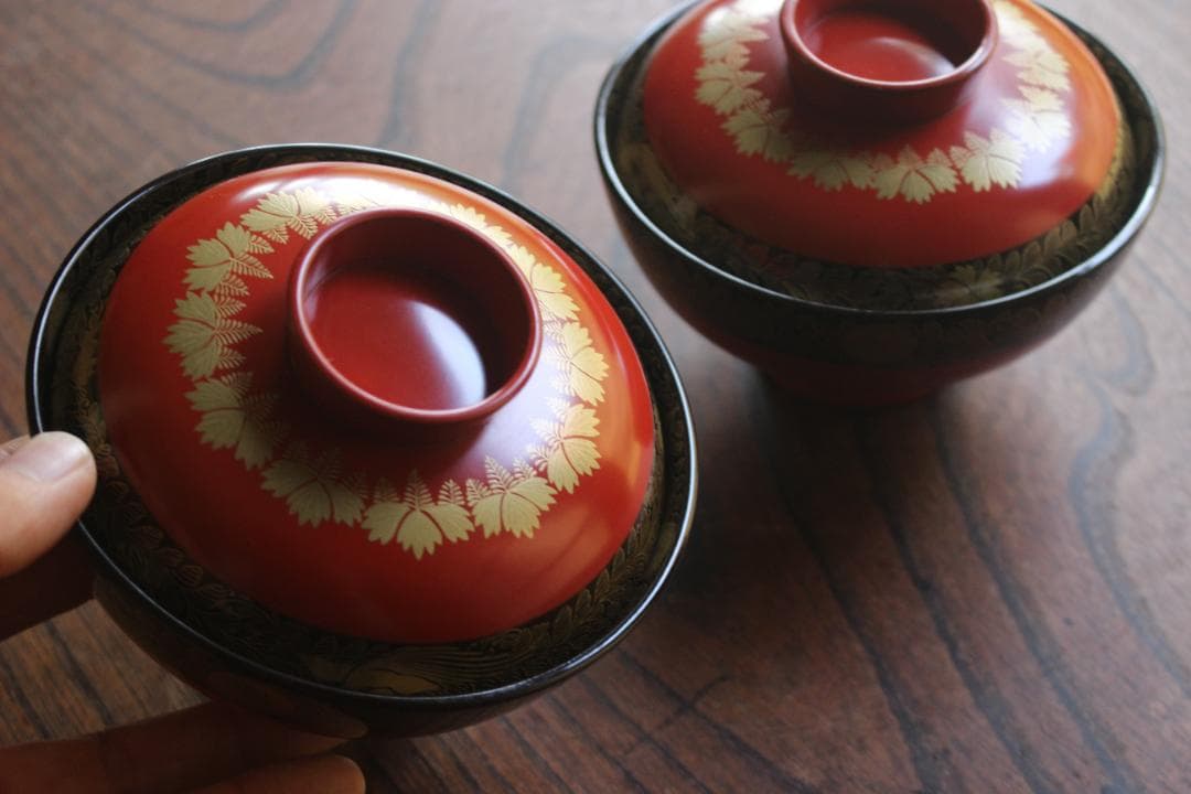 時代逸品！上質朱漆に極上菊桐唐草蒔絵の映えるお椀2点（検輪島塗京塗高台寺蒔絵