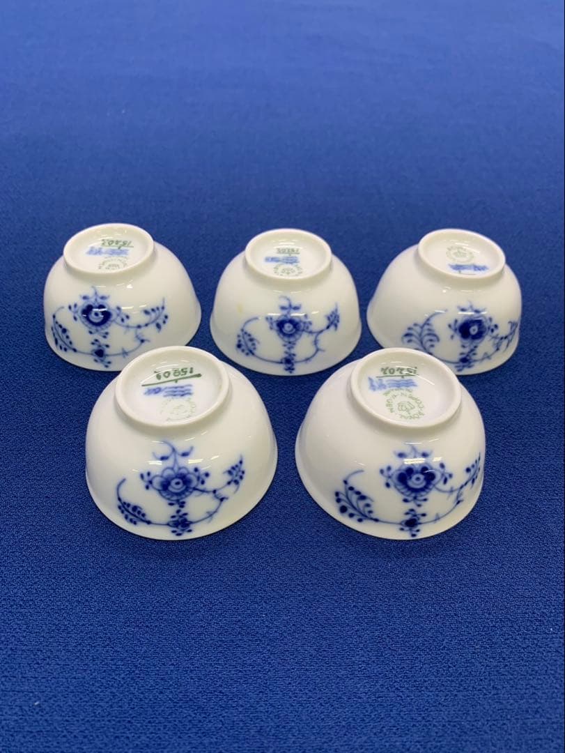 未使用共箱付ロイヤルコペンハーゲン ブルーフルーテッド酒器揃 徳利2盃5朱塗黒塗