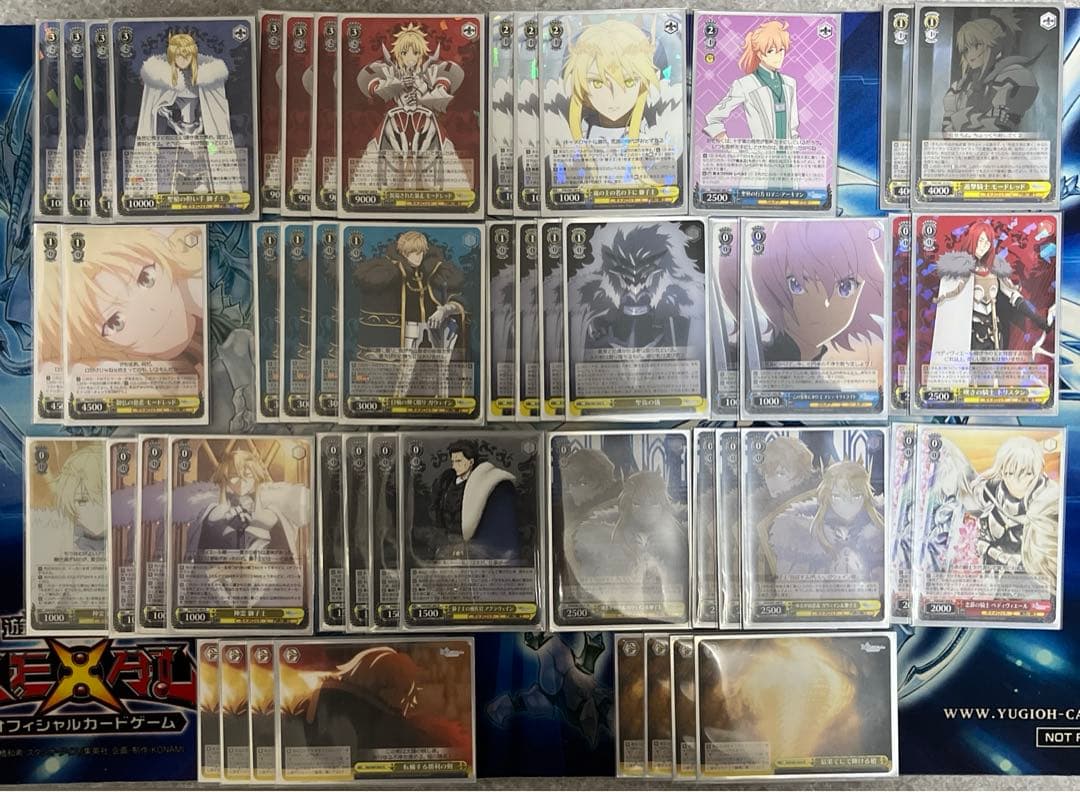 【最終値下げ】FGO キャメロット　8枝デッキ　スリーブ付き　オマケあり 最終値下げ】FGO キャメロット 8枝デッキ スリーブ付き オマケあり