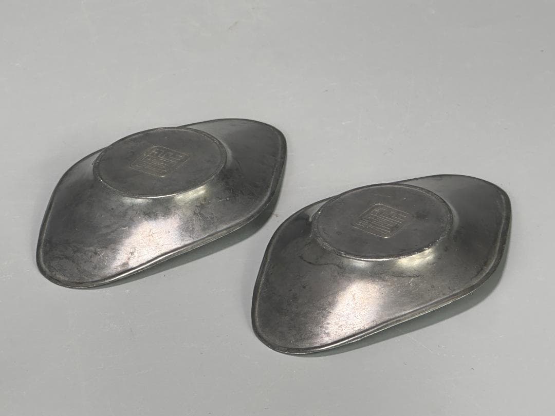 25.10.8-1 煎茶道具　錫製　鳳凰文茶托　五客