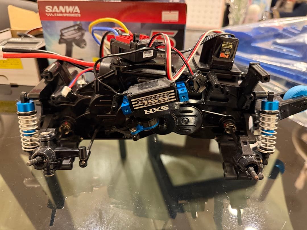 Comical Avante 1/10スケール ラジコンカー