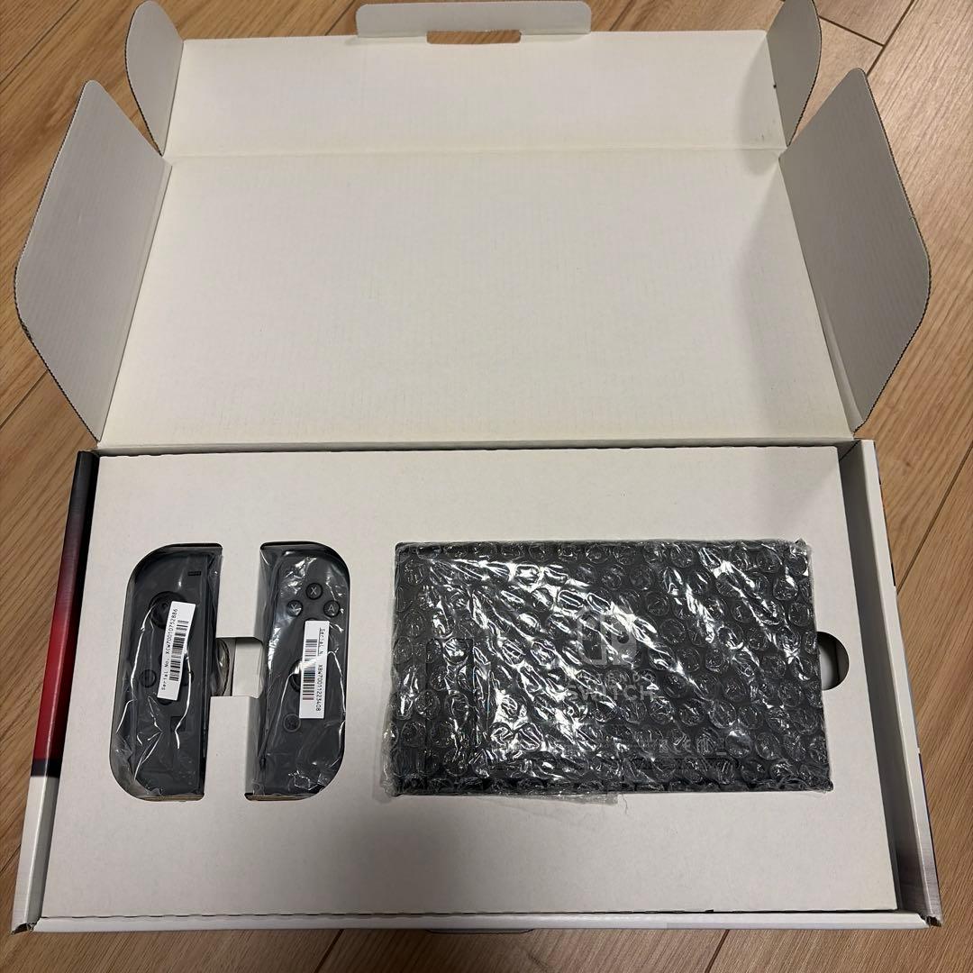 ニンテンドー　スウィッチ　美品