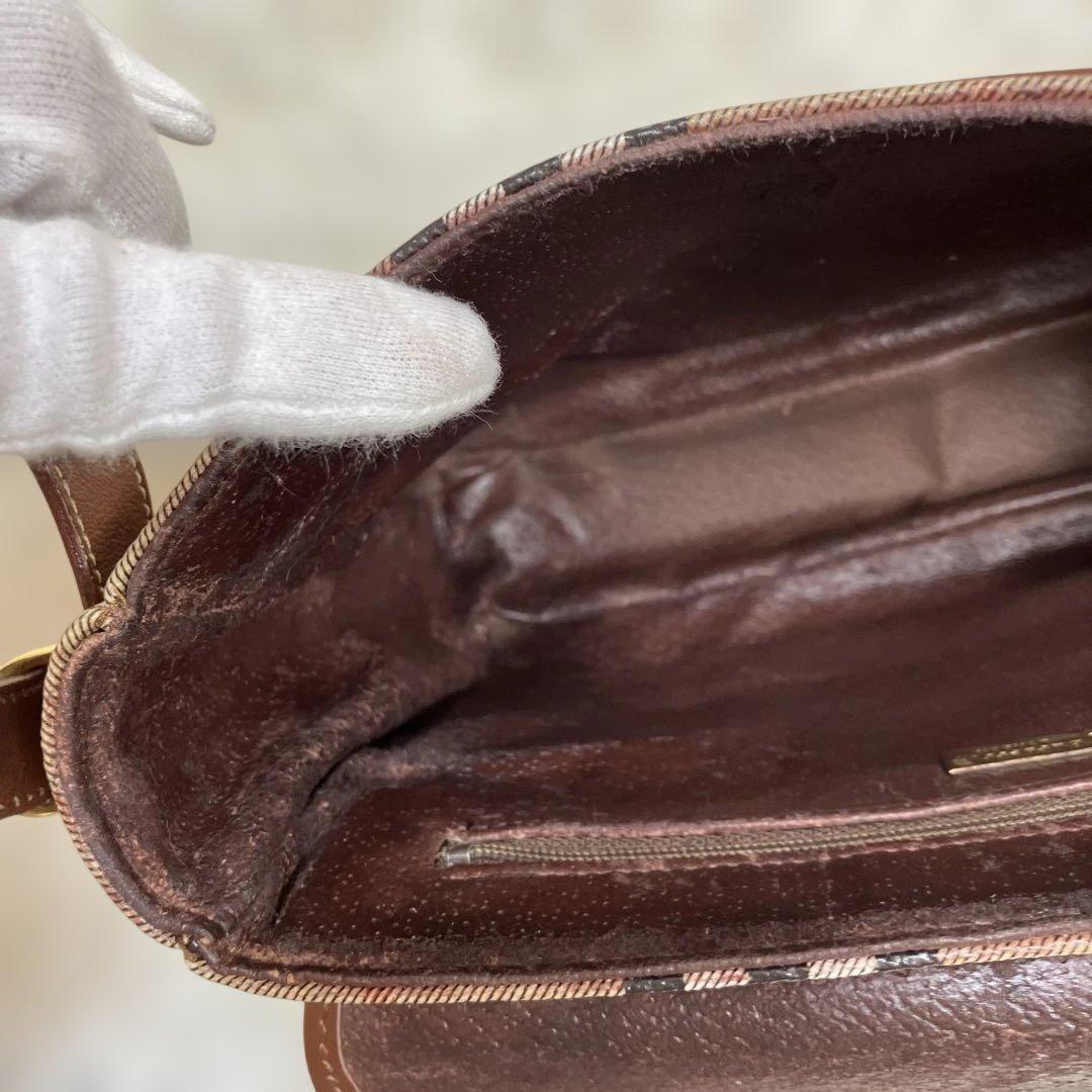 美品 バーバリー ショルダーバッグ ホースロゴ型押し ノバチェック