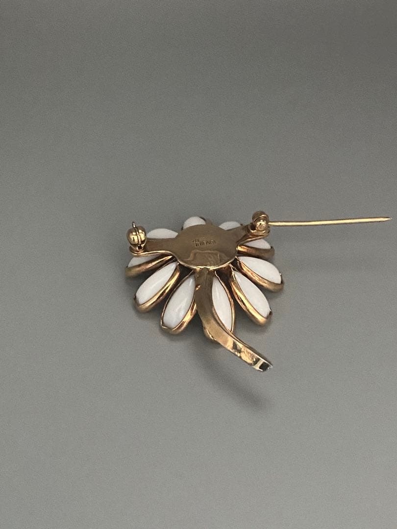 lotuscloud 2486⭐️TRIFARI トリファリ ブローチ ビンテージ