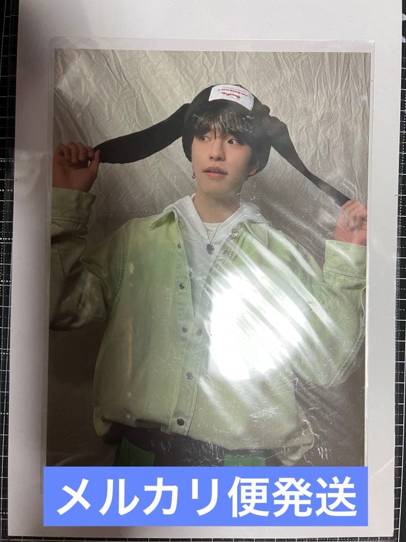 Ado 人目を避ける口実に傘 モナリザの横顔 いいセンスな扇子