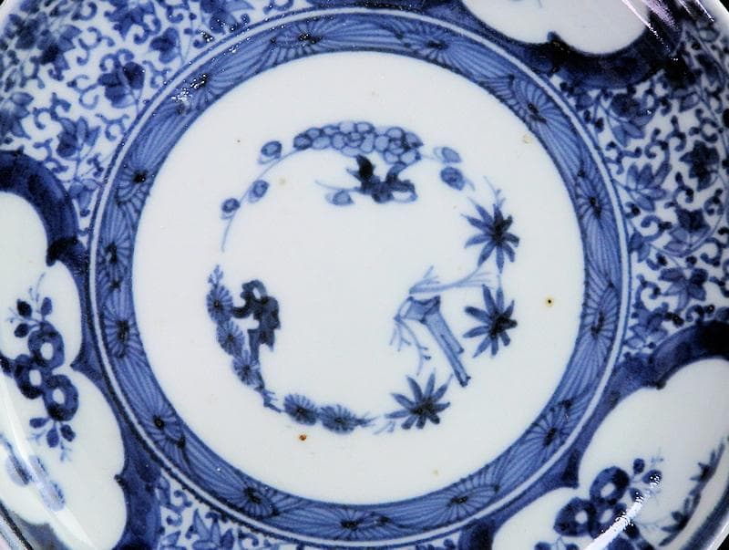 古伊万里 染付 窓絵 松竹梅に萩唐草の図 5寸半皿