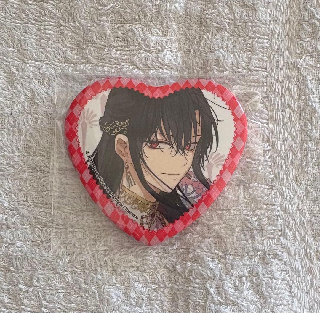 ある日、お姫様になってしまった件について ルーカス 缶バッジ - メルカリ