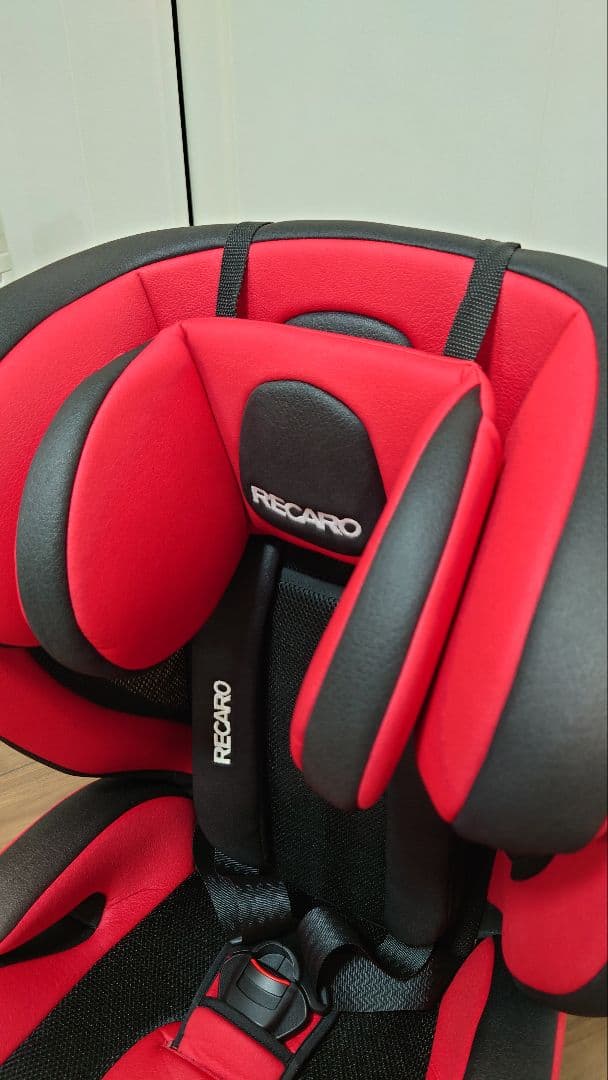 【ほぼ新品】Recaro Start-J1 ジュニアシート Roto Black