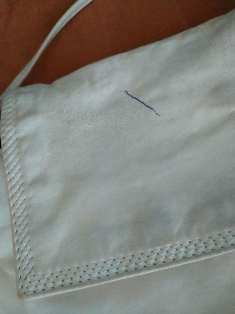 ロエベ ナッパレザー アナグラム ショルダーバッグ 白 ヴィンテージ