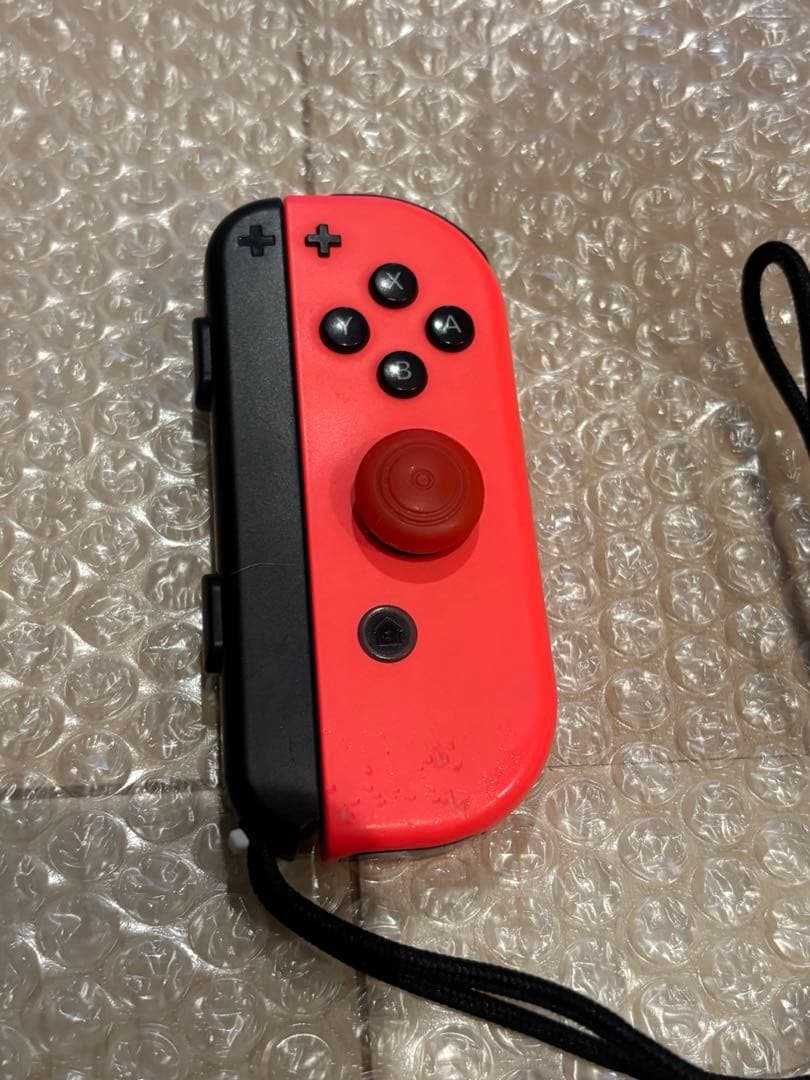 Nintendo Switch 本体 + ジョイコン