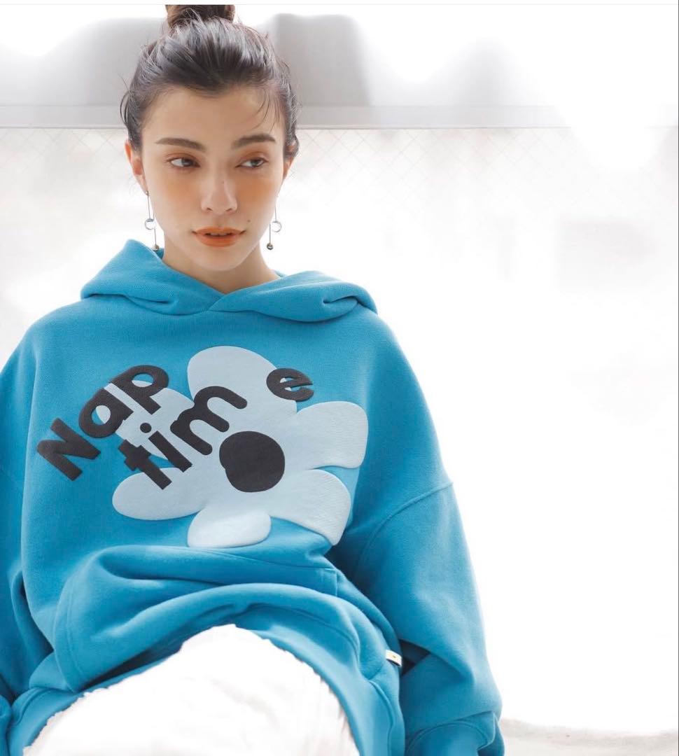 ナップタイム naptime. Nissy 西島隆弘 スウェット パーカー 青 - メルカリ
