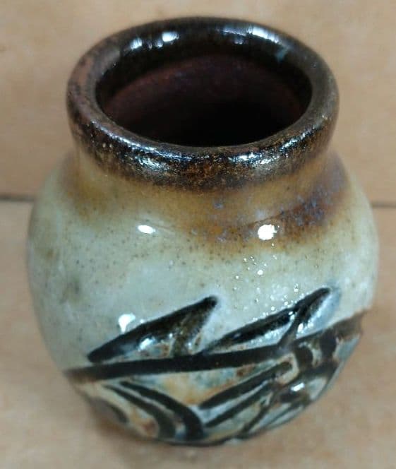 本物保証】金城次郎 小壷 共箱 壷屋焼 琉球陶器人間国宝 美品 やちむん