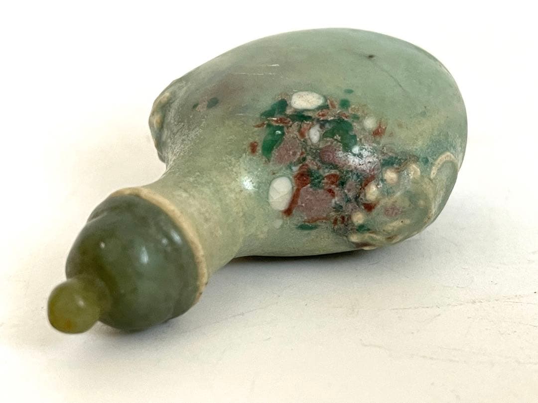 骨董 アンティーク 中国骨董 鼻煙壷 陶製 翡翠？ コレクション 清朝