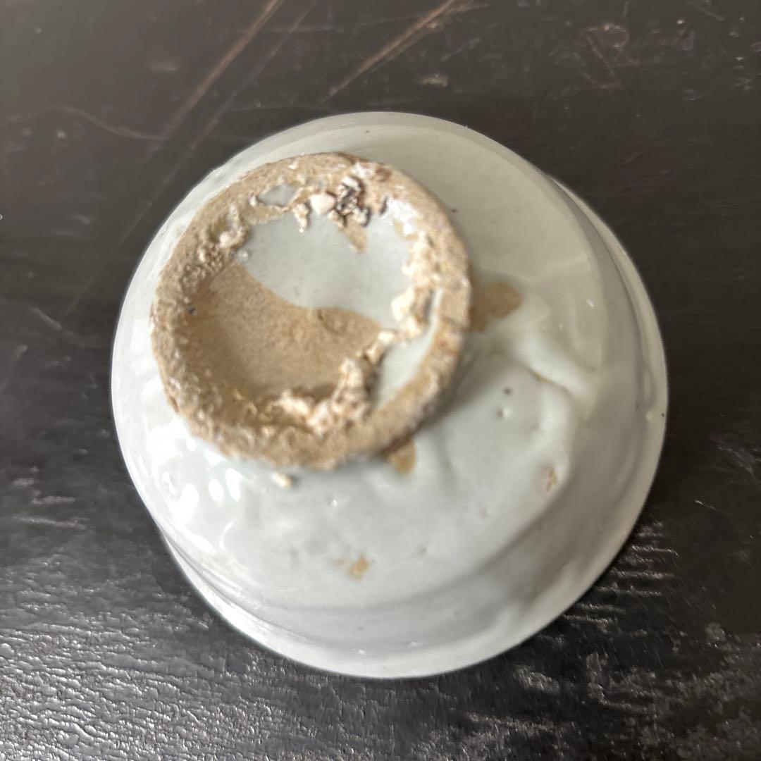 李朝盃　白磁　堅手　ぐい呑み　骨董　アンティーク.古美術.骨董.酒器.韓国骨董.