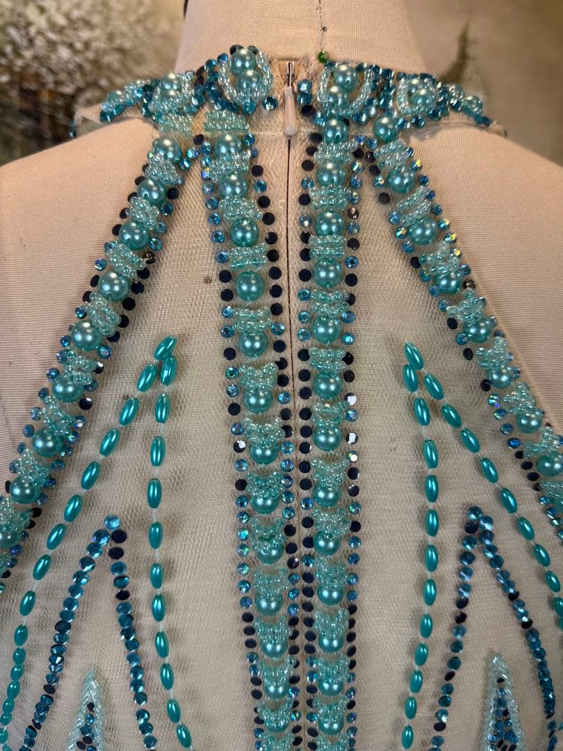 未使用傷あり☆水色ビーズ装飾ロングドレス