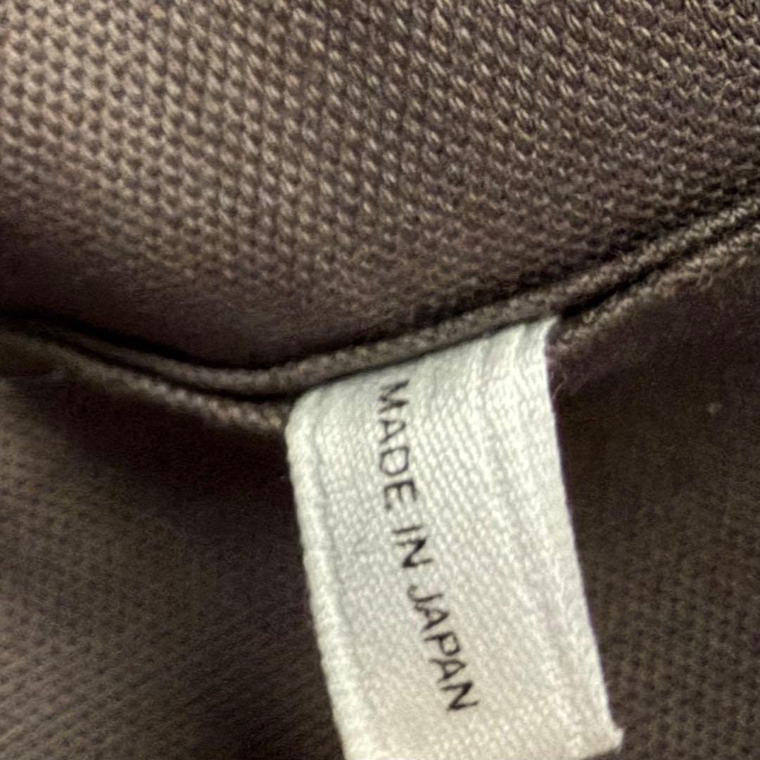 ヴィヴィアンウエストウッド　ショルダーバッグ　レザー　オーブ　大容量　グレー