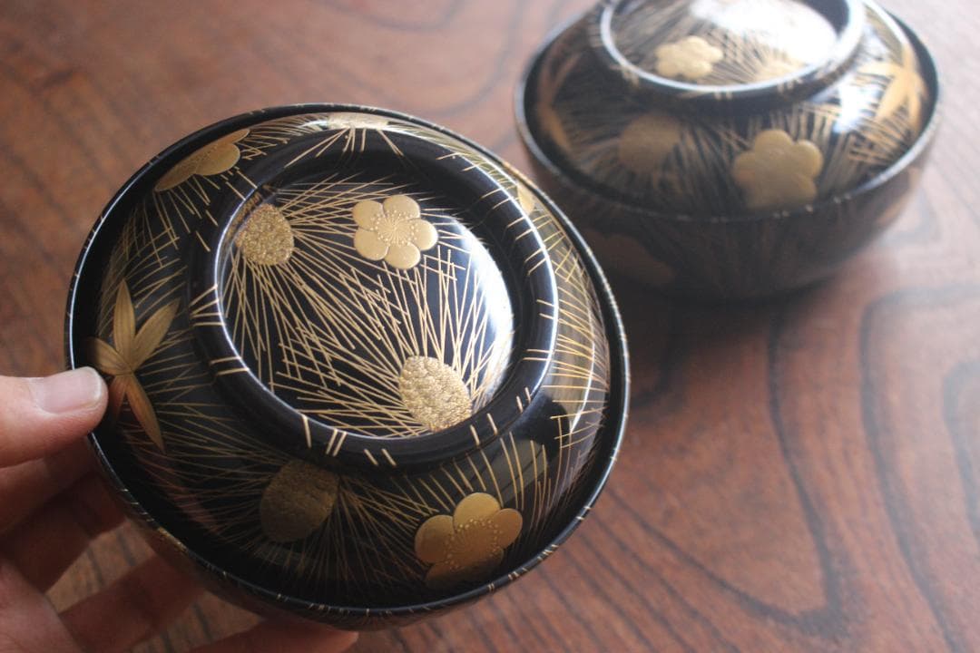 時代逸品！時代黒漆に極上松竹梅蒔絵の映える煮物椀2点（検輪島塗雑煮椀蒔絵椀