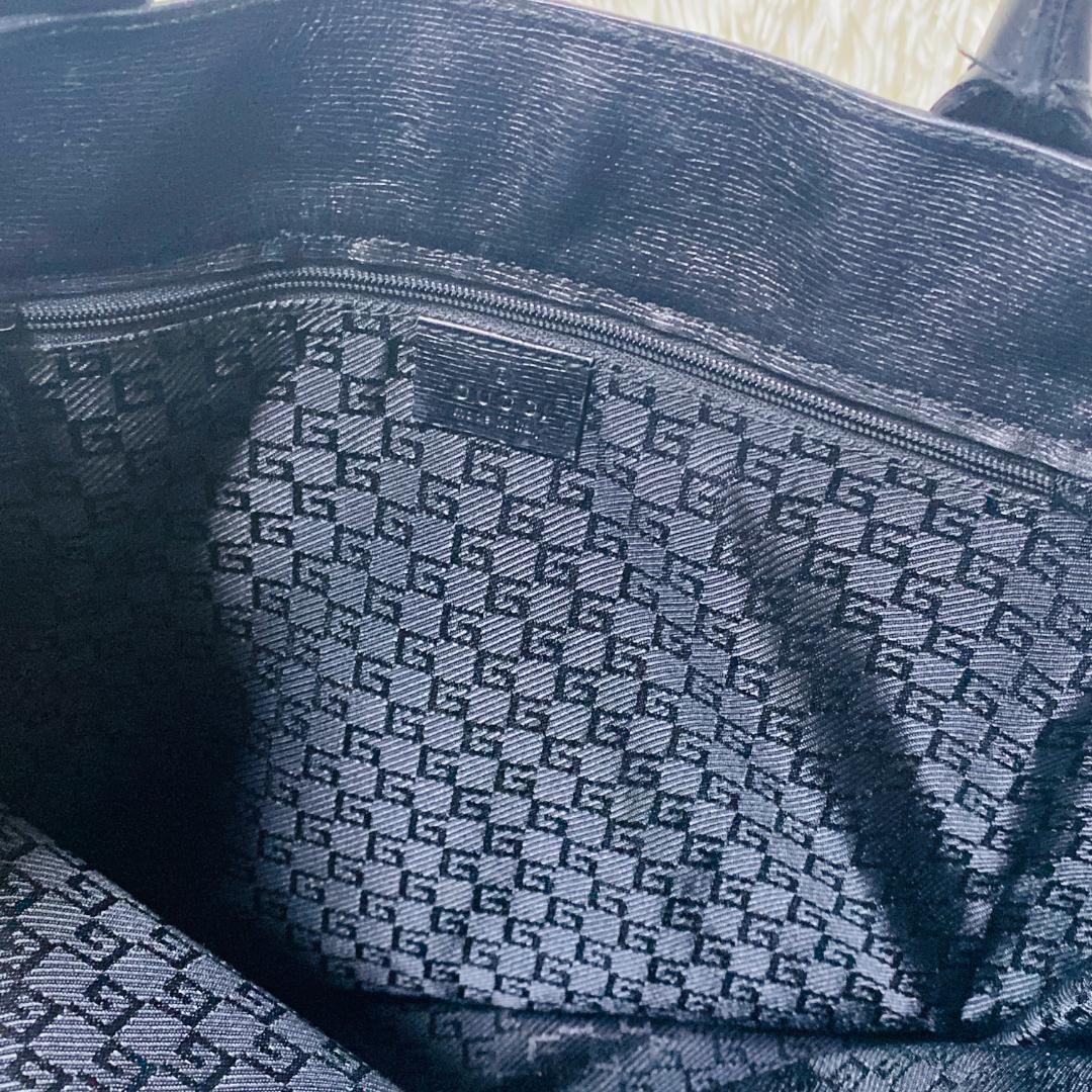 GUCCI グッチ ビジネスバッグ A4収納可 ゴールド金具 黒 レザー 自立