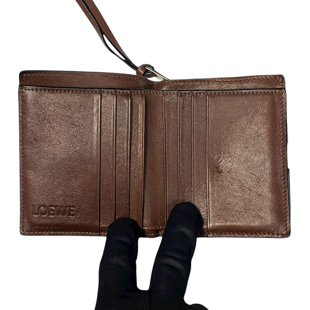 希少✨ロエベ バーティカルウォレット 二つ折り財布 アナグラム 型押し