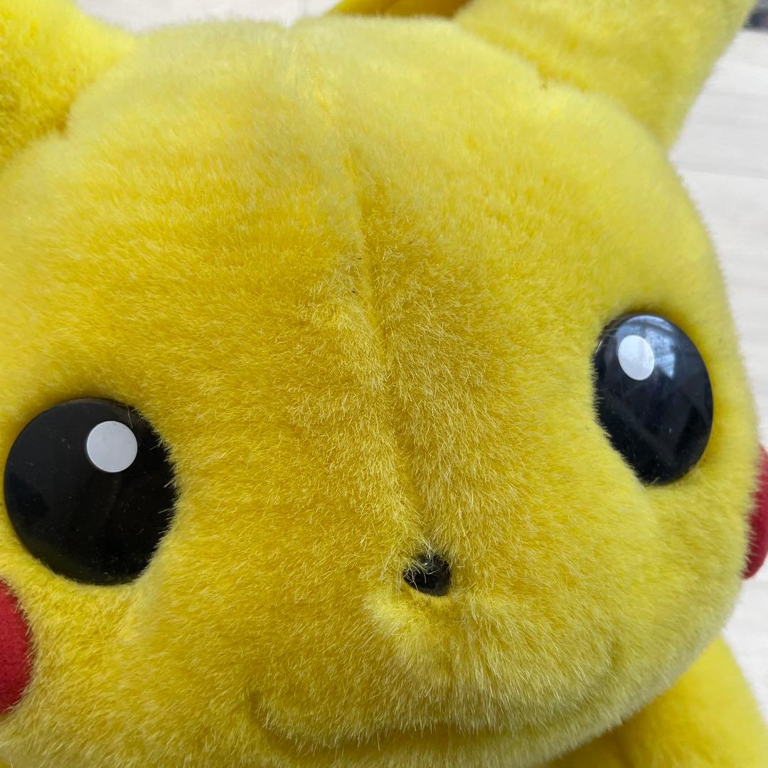 初期　ピカチュウ ぬいぐるみ