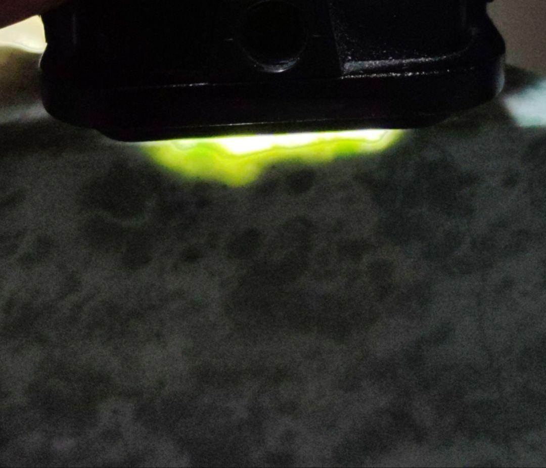 ☆翡翠原石☆糸魚川硬玉【横川・カット〜磨き❶1.1kg】