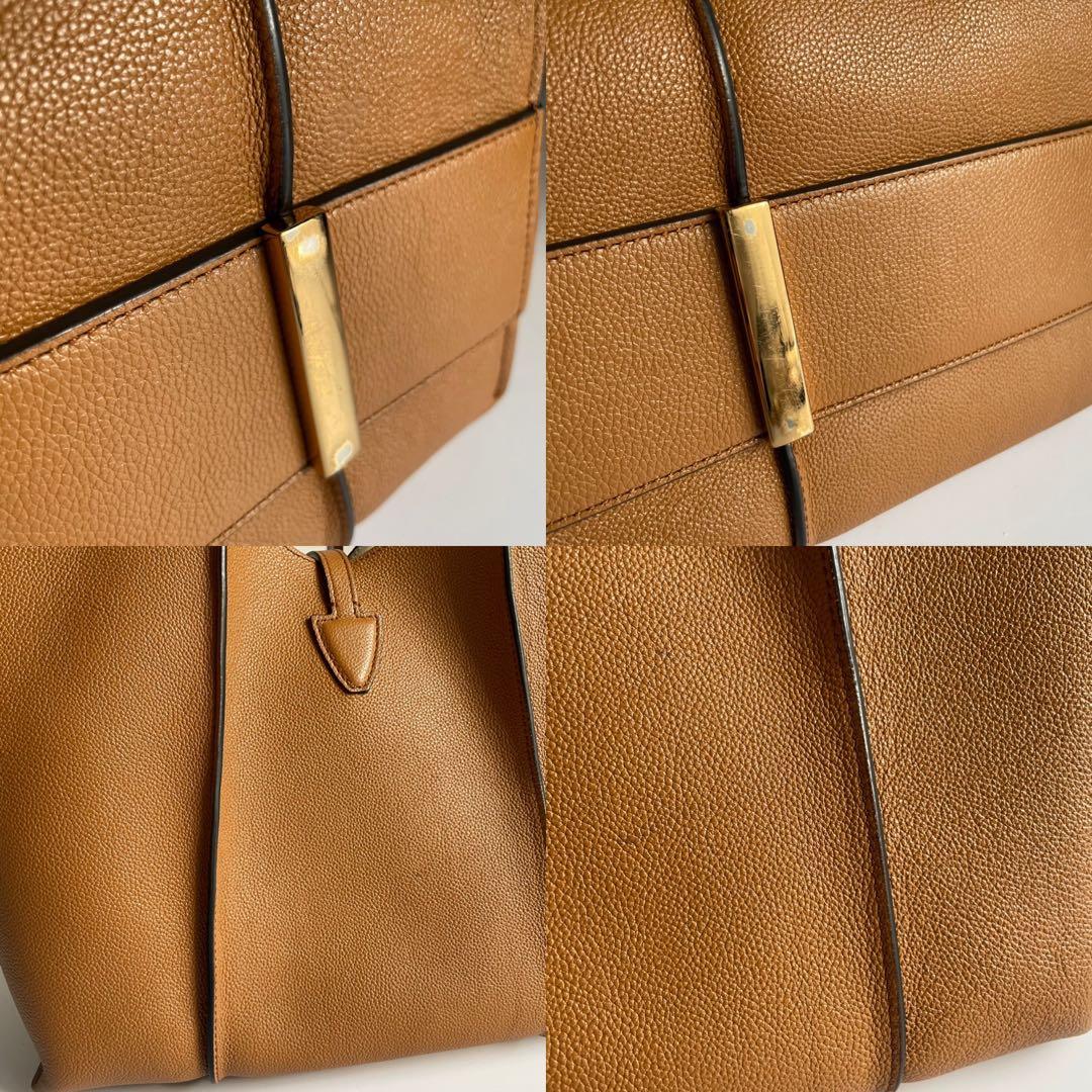 未使用級✨　TOD's タイムレス　トートバッグ　　ブラウン　レザー ロゴ