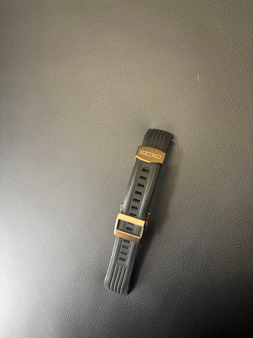 セイコーアストロン ラバーベルト ゴールドDバックル　SBXB055