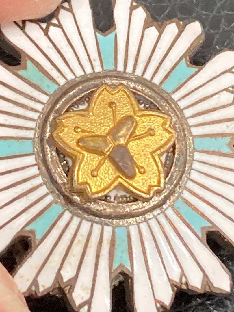 A！銀製　記念章　勲章　記章　バッチ　メダル　おまとめ５点セット