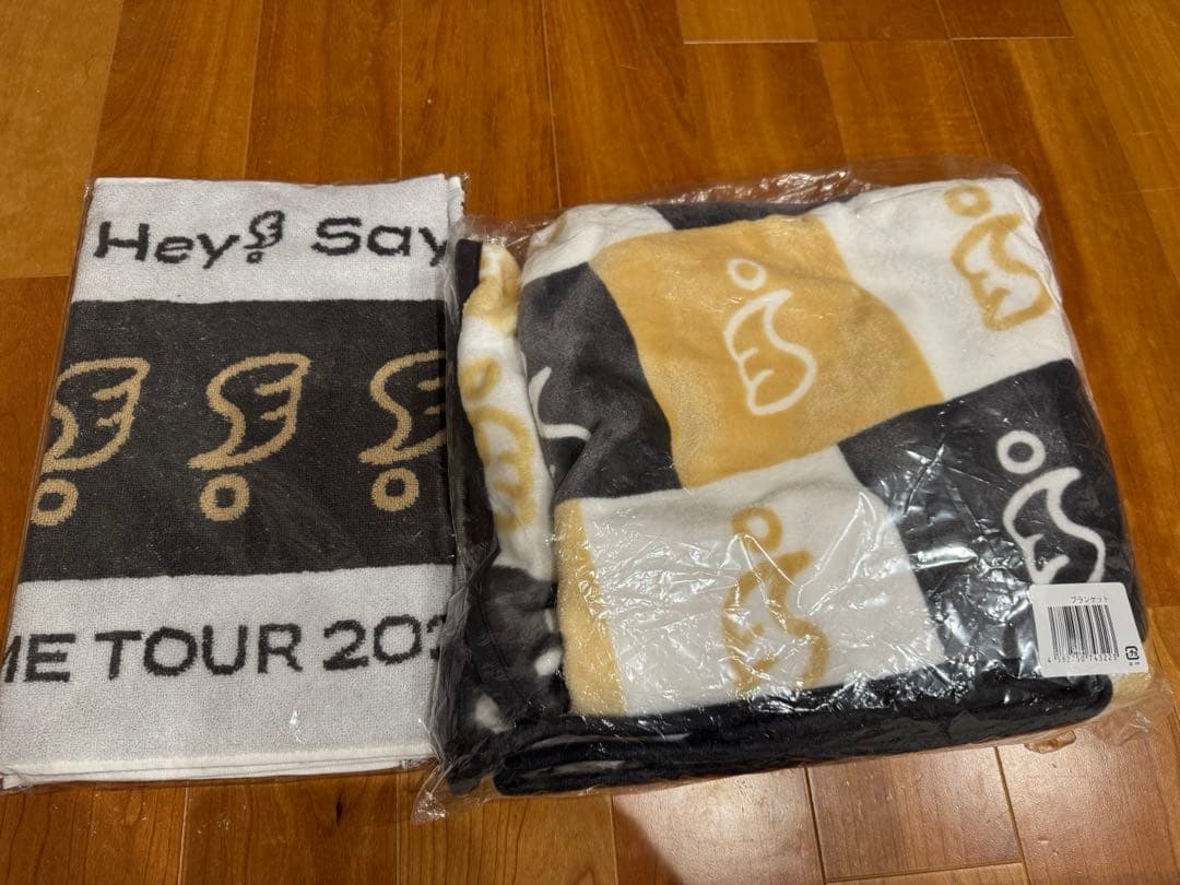 Hey!Say!JUMP 新品未使用 Hey!Say!JUMP ライブTシャツ タオル 新品 - メルカリ