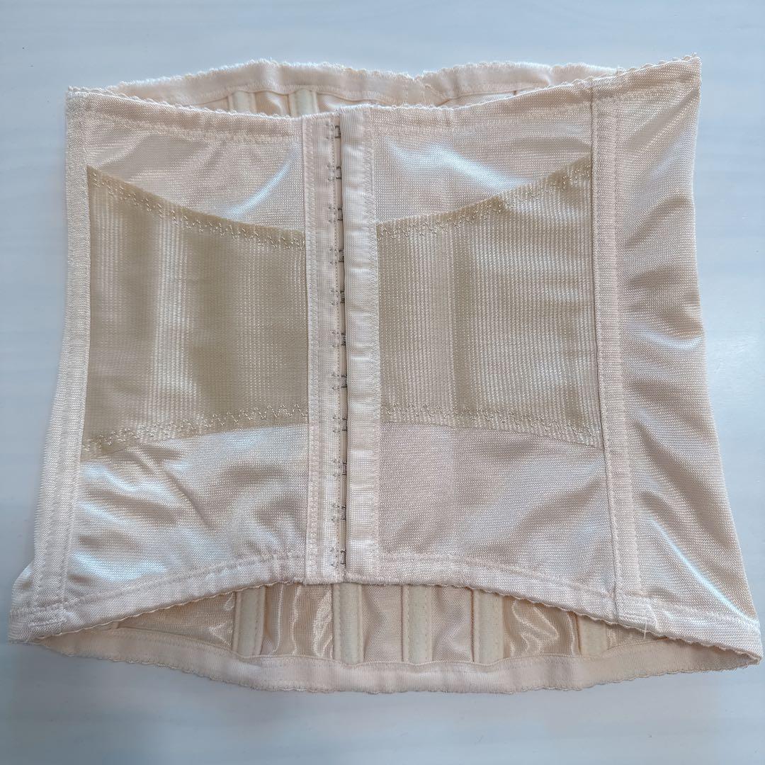 フォーシスアンドカンパニー　ブライダルインナー　E70 64 70