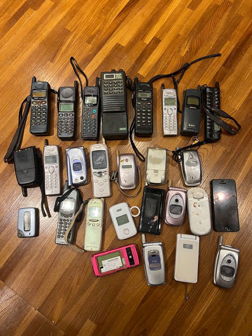 無線機 中古携帯電話 トランシーバー ジャンク27台セット ガラケー