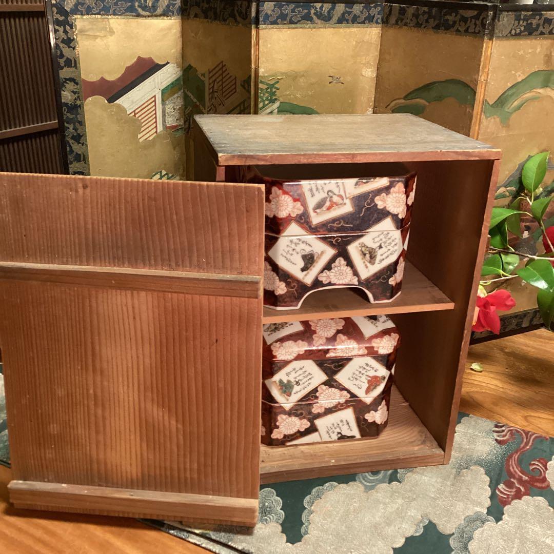 A1040 時代物 九谷焼 金襴手 百人一首カルタ紋様 4段重箱 （箱付）