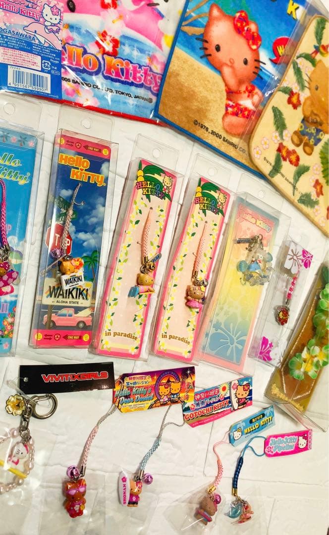 公*o様 希少レア　ご当地　日焼けキティ　ハワイ　海　根付　ミニタオル　☆まとめ