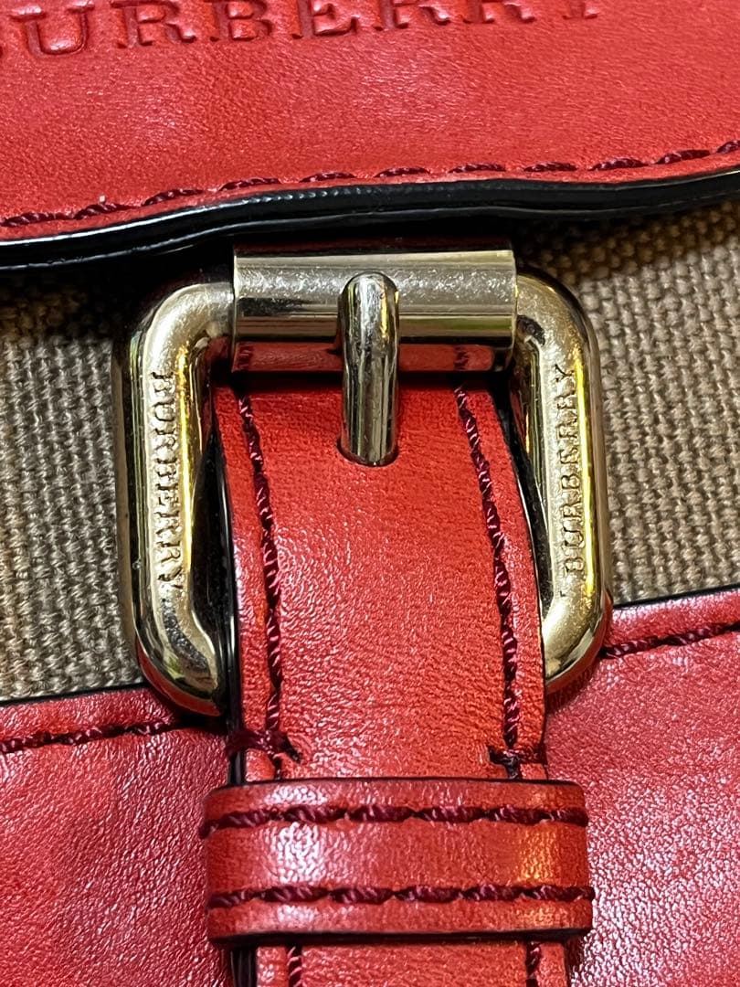 【BURBERRY】バーバリー　クロスボディバッグ赤