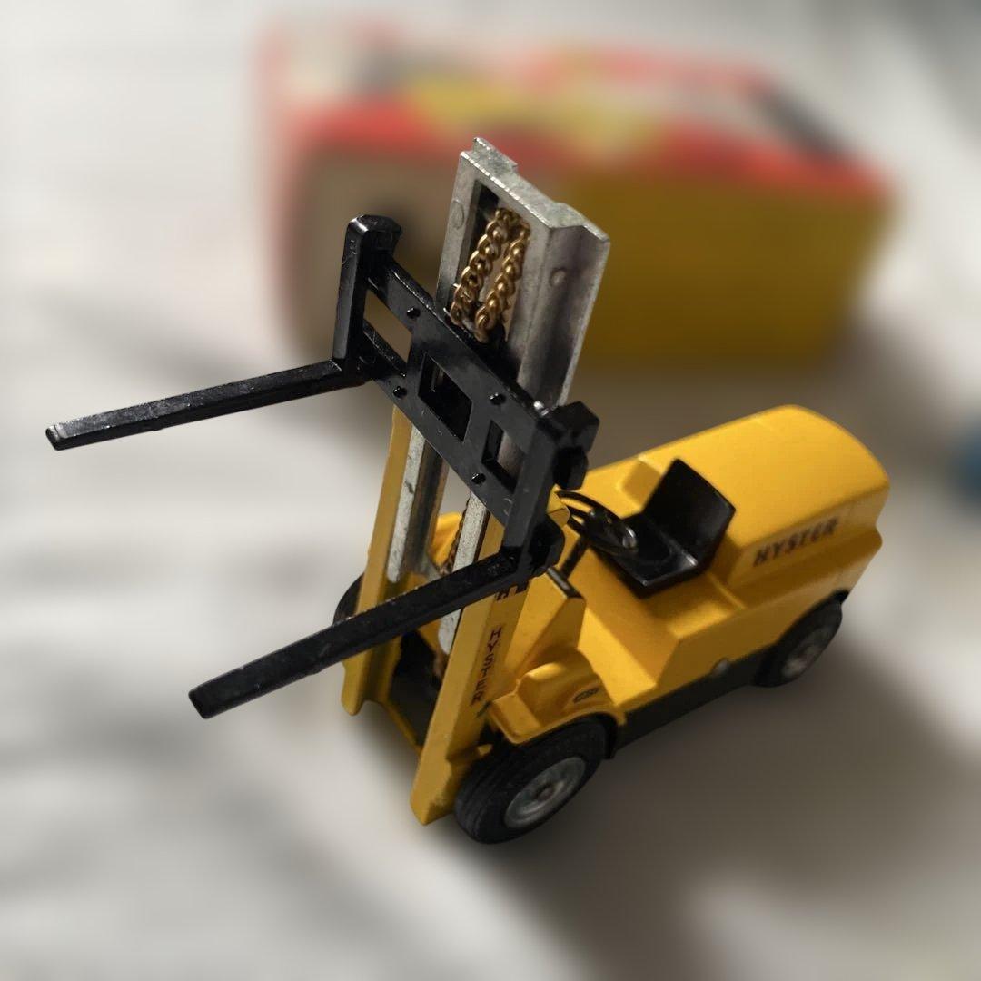 Tekno Lift Truck 864