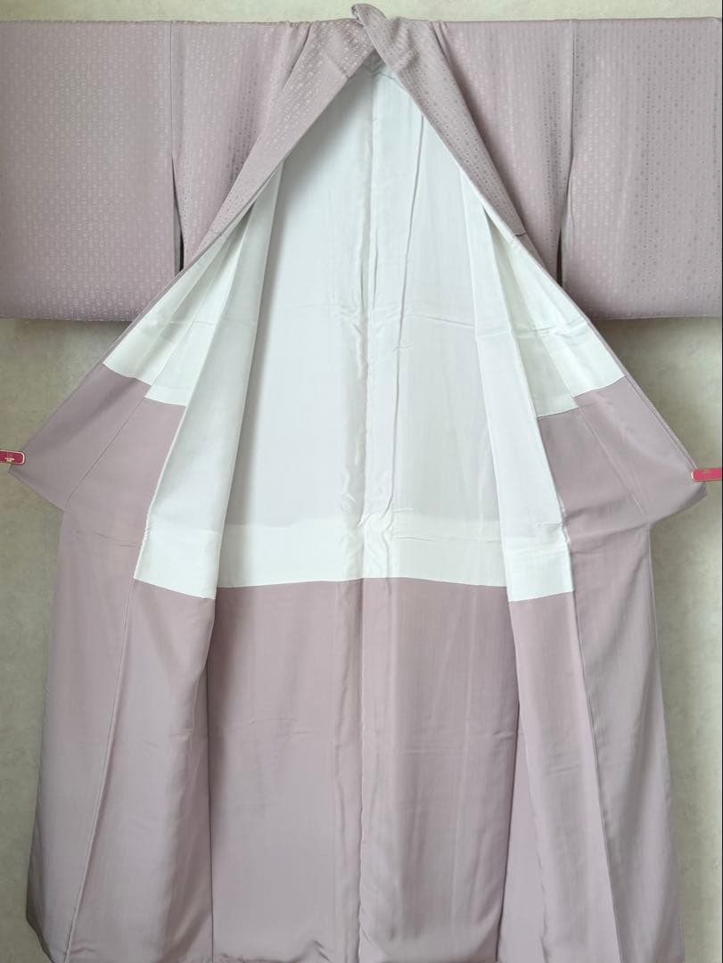 a16【特価】美品 抽象模様織り出し 一つ紋 正絹 色無地 裄 65.5 - メルカリ