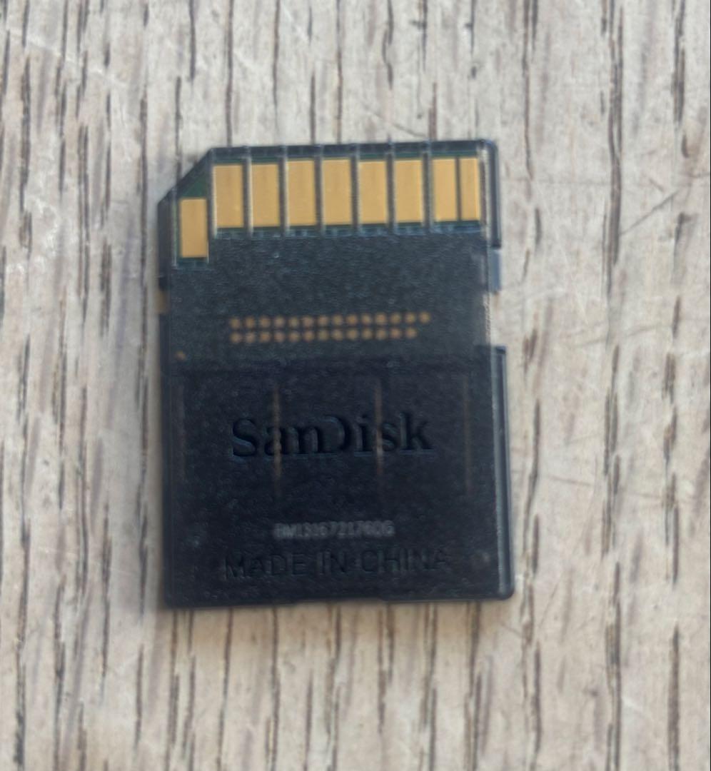 SONY HDR-CX430V ハンディカム本体、32GBメモリ&三脚付き