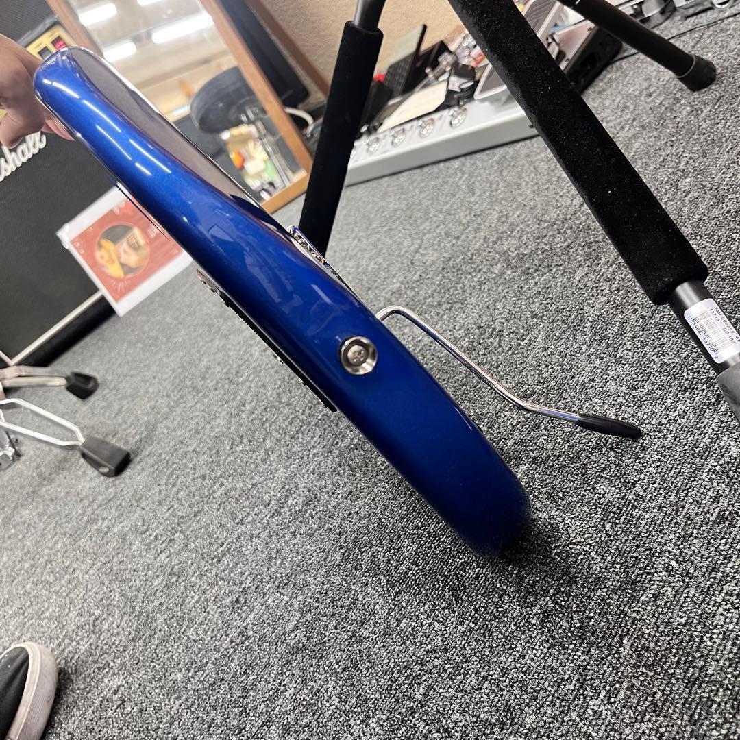 【10122】 Squier by Fender stratcaster ブルー