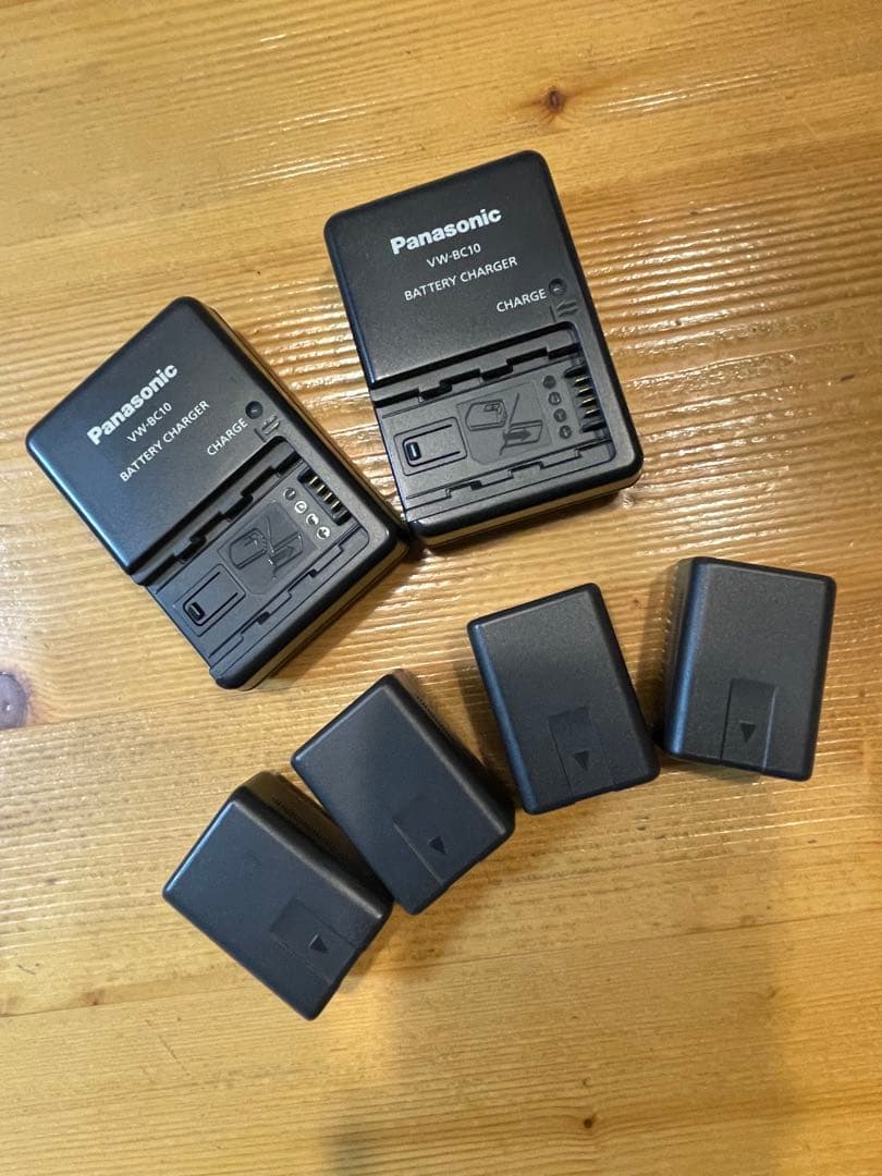 Panasonic HC-V520M ビデオカメラ　付属品多数 キャリーバック付