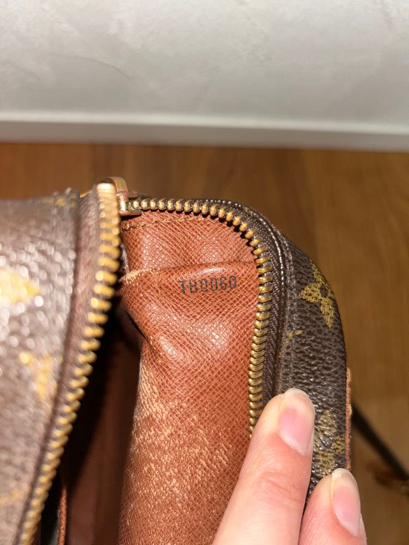 【かこ】Louis Vuitton ルイヴィトン　ショルダーバッグ