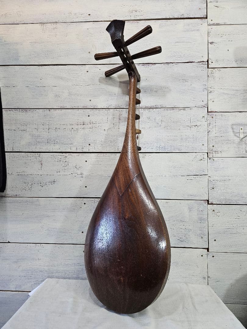 日本のアンティーク 筑前琵琶 四弦五柱　撥 弦楽器 和楽器 琵琶 木製 半月飾り