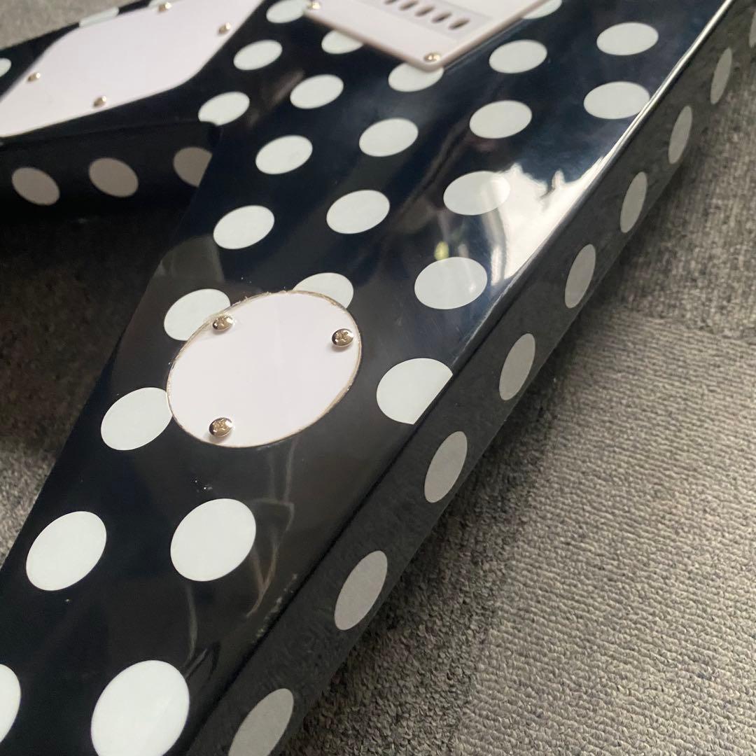 しん様専用ノーブランド ランディーローズ フライングV 黒/白 ポルカ